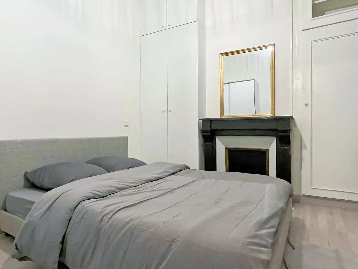 Bel Appartement Au Marais De Paris